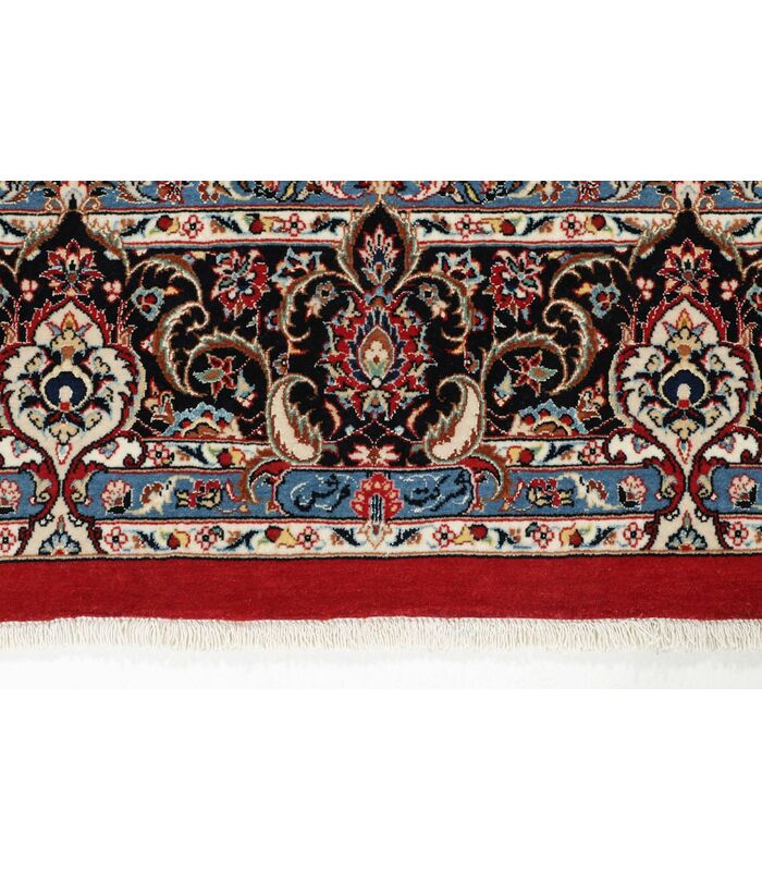 Ilam Sherkat on silk warp