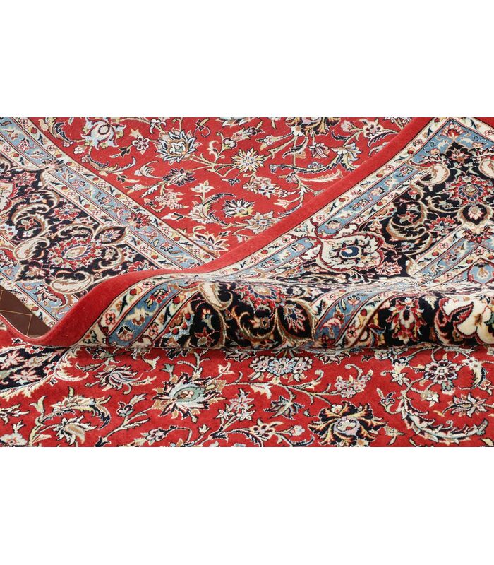 Ilam Sherkat on silk warp