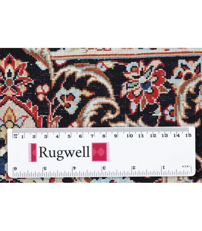 Ilam Sherkat on silk warp