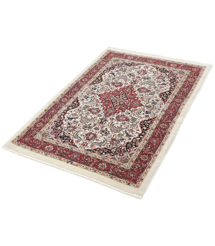 Ilam Sherkat auf Seide