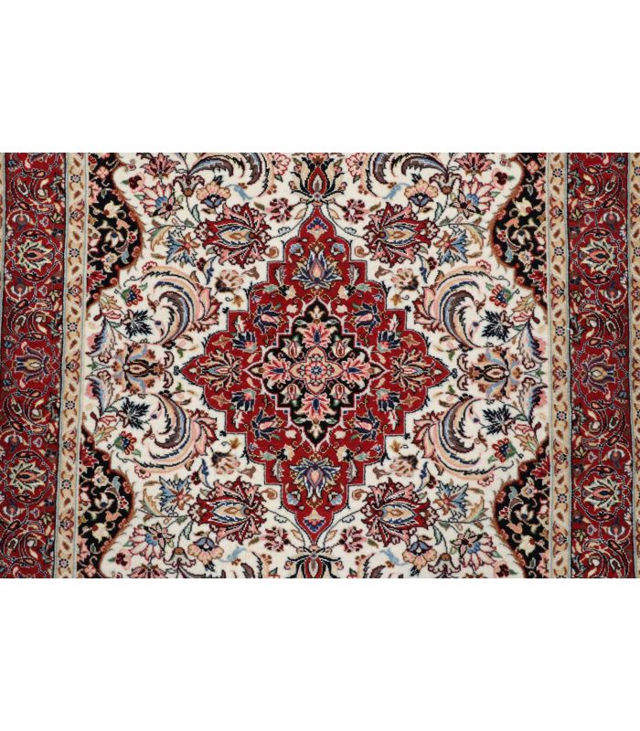 Ilam Sherkat auf Seide