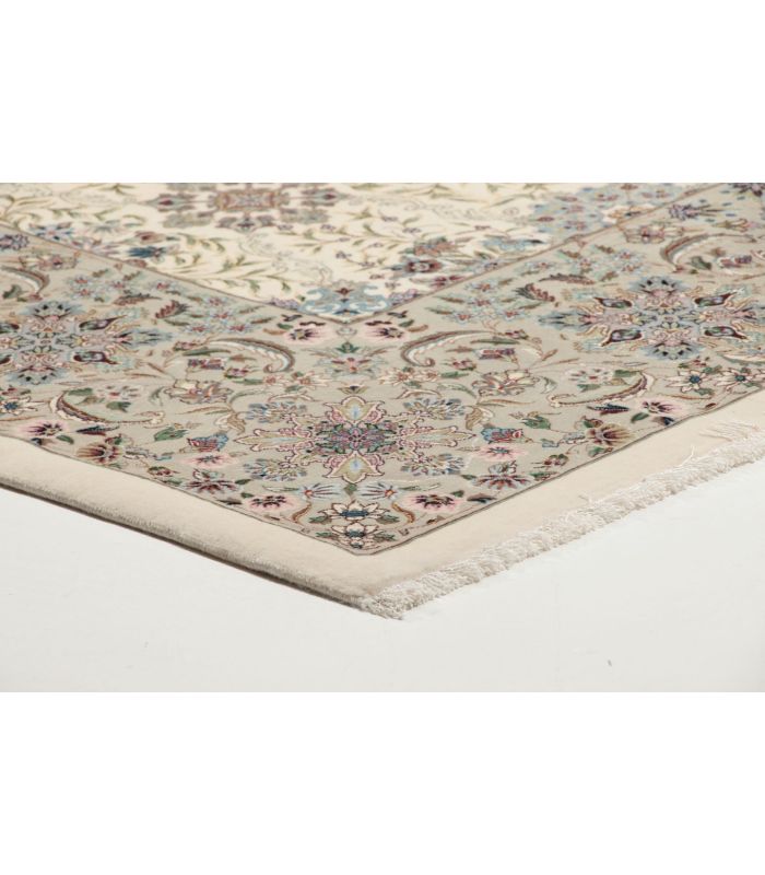 Ilam Sherkat auf Seide