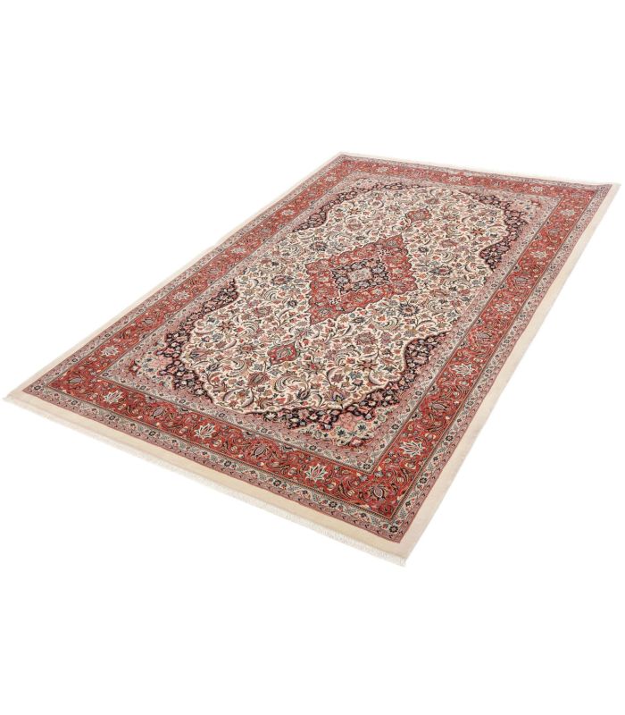 Ilam Sherkat auf Seide