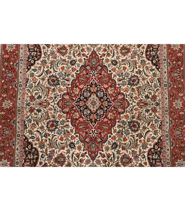 Ilam Sherkat auf Seide