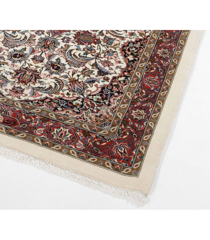 Ilam Sherkat auf Seide