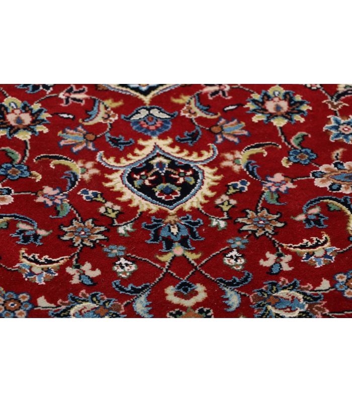 Ilam Sherkat on silk warp