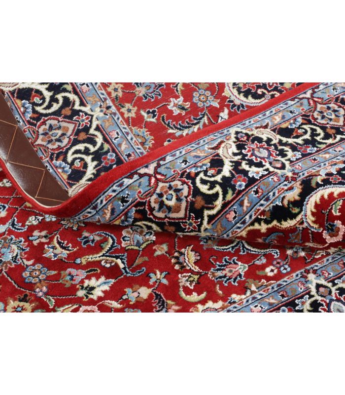 Ilam Sherkat on silk warp