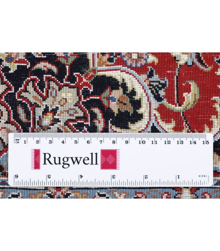 Ilam Sherkat on silk warp