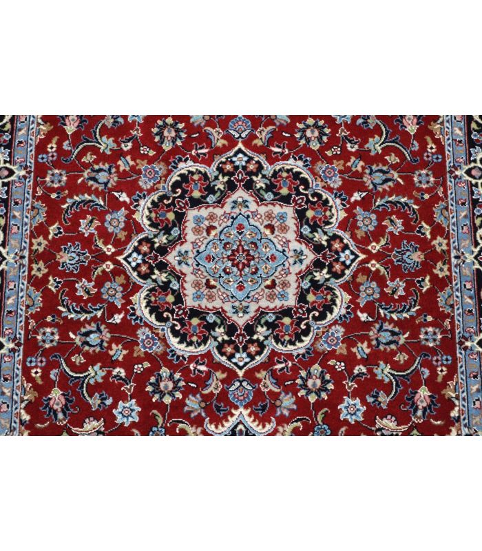 Ilam Sherkat on silk warp