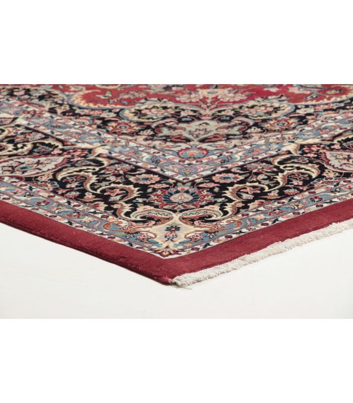 Ilam Sherkat auf Seide