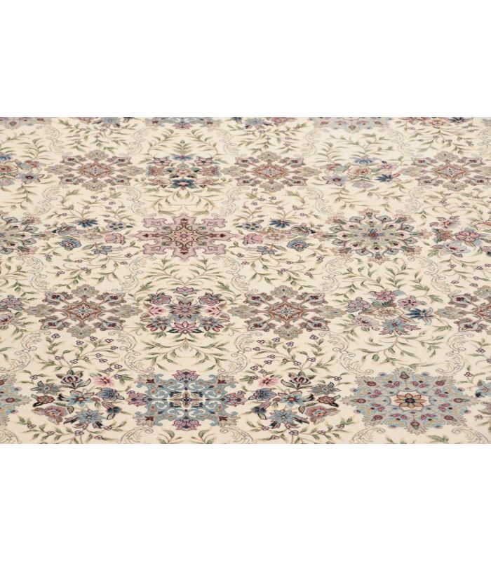 Ilam Sherkat on silk warp