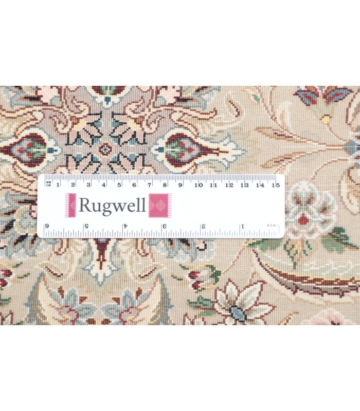 Ilam Sherkat on silk warp