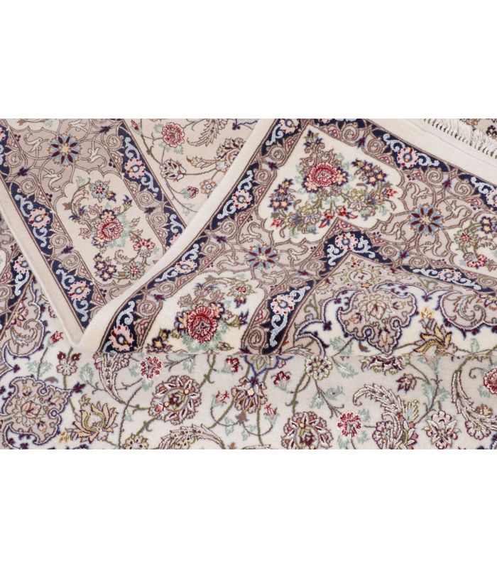 Isfahan on silk warp