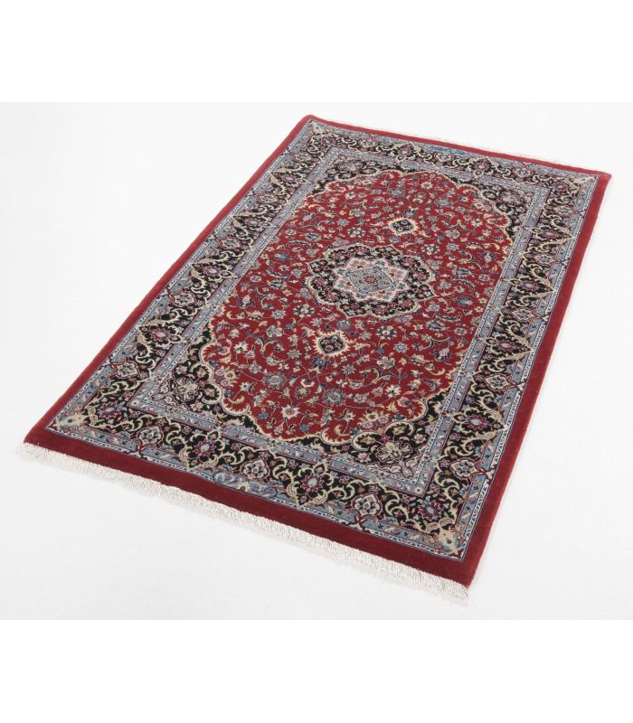 Ilam Sherkat on silk warp