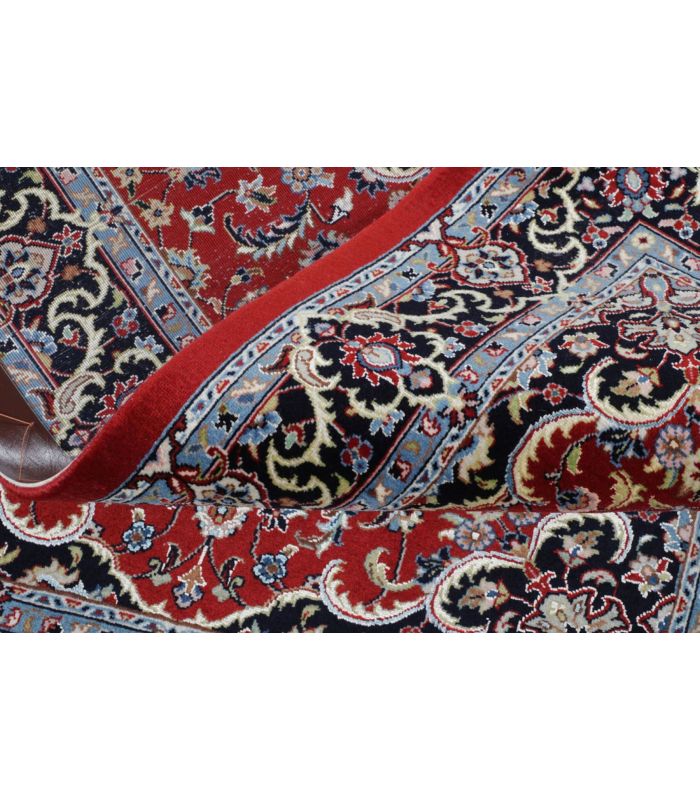 Ilam Sherkat on silk warp