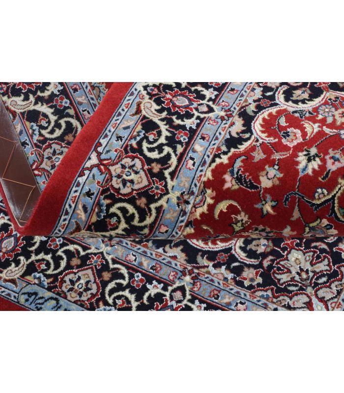 Ilam Sherkat on silk warp