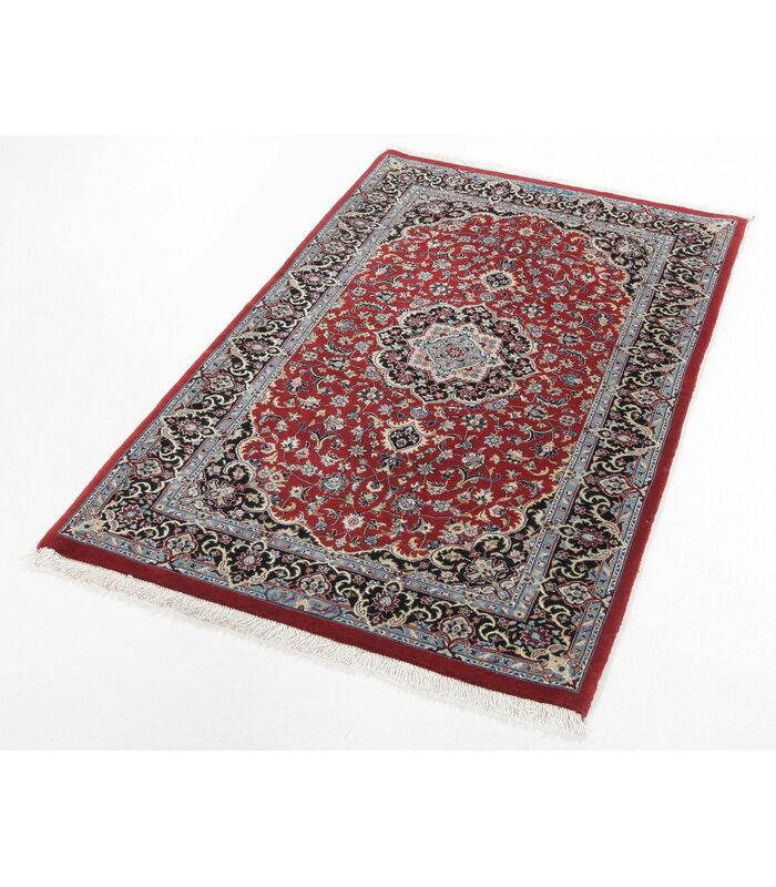 Ilam Sherkat on silk warp