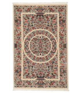 Qum silk