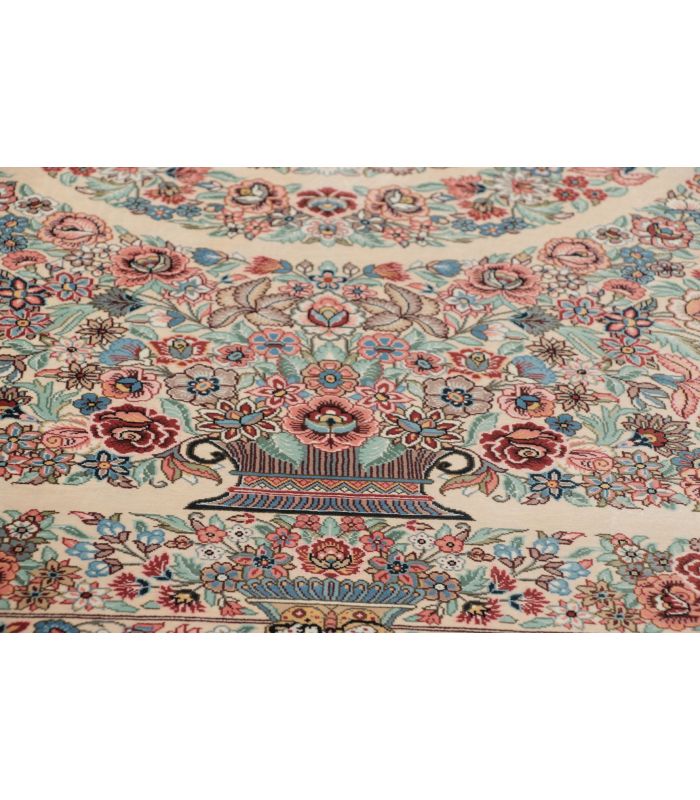 Qum silk