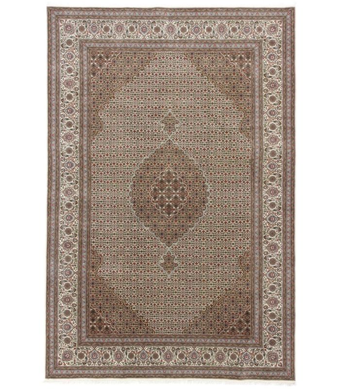 Taj Mahi Tabriz