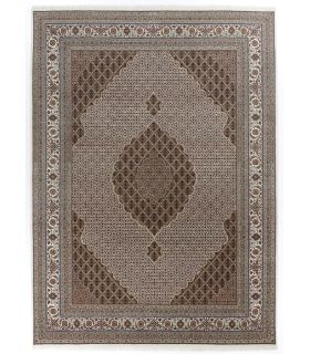 Taj Mahi Tabriz