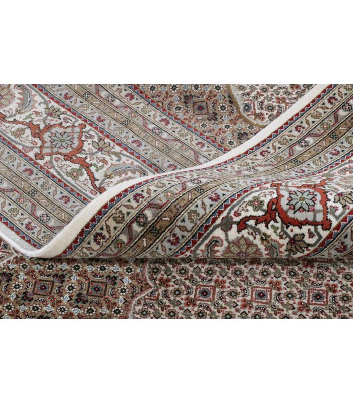 Taj Mahi Tabriz
