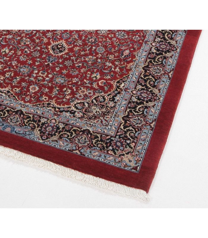 Ilam Sherkat on silk warp