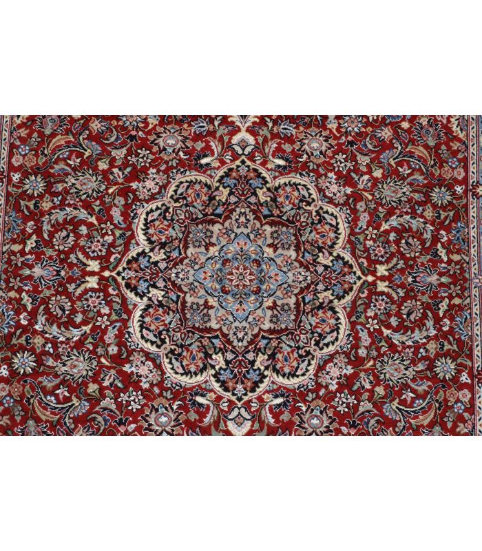 Ilam Sherkat on silk warp