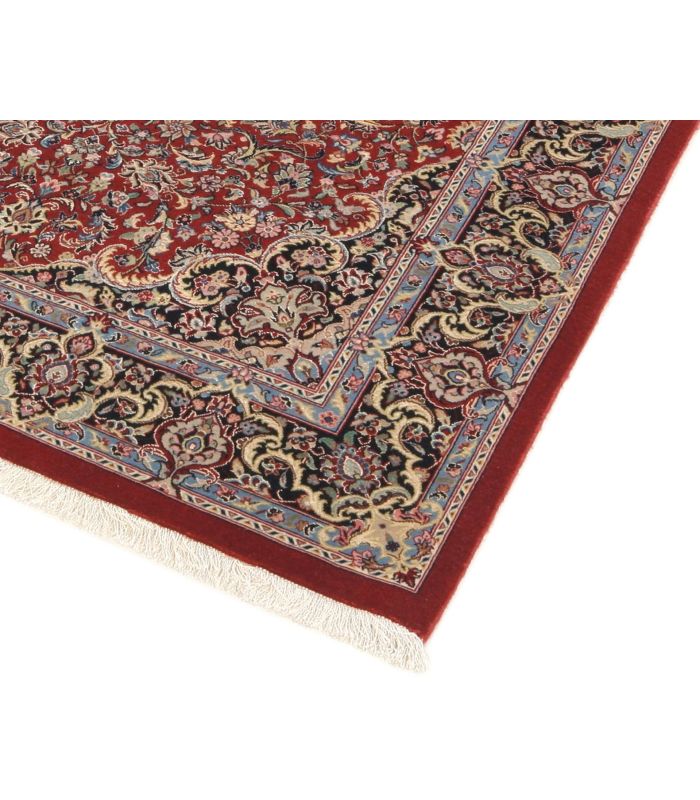 Ilam Sherkat on silk warp