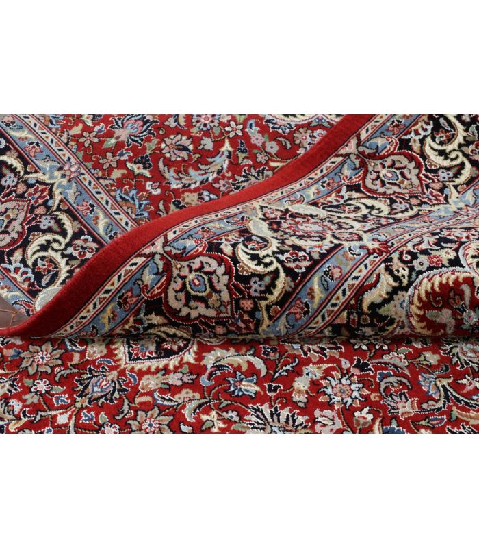 Ilam Sherkat on silk warp