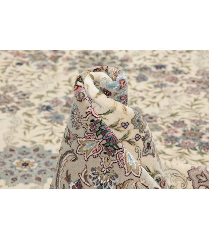 Ilam Sherkat auf Seide