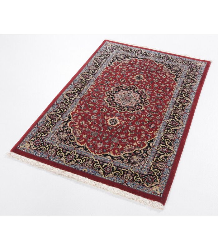 Ilam Sherkat on silk warp