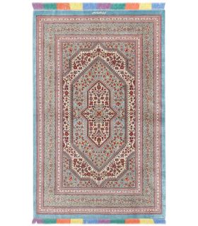 Qum silk