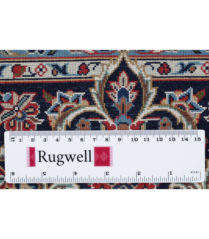 Ilam Sherkat auf Seide