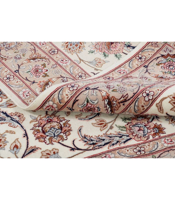 Isfahan on silk warp