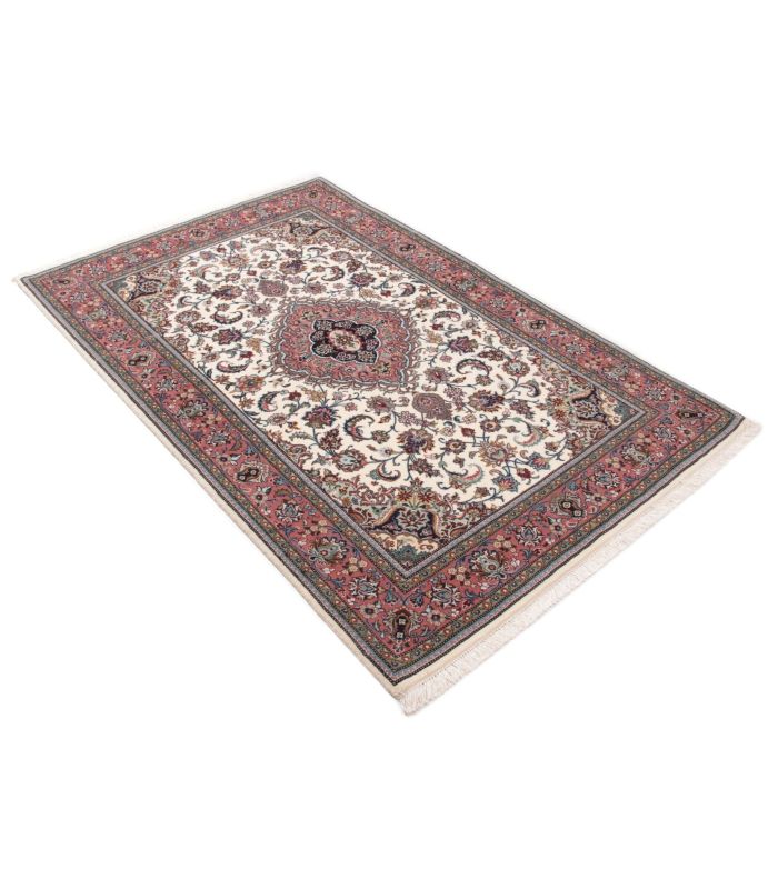 Ilam Sherkat auf Seide