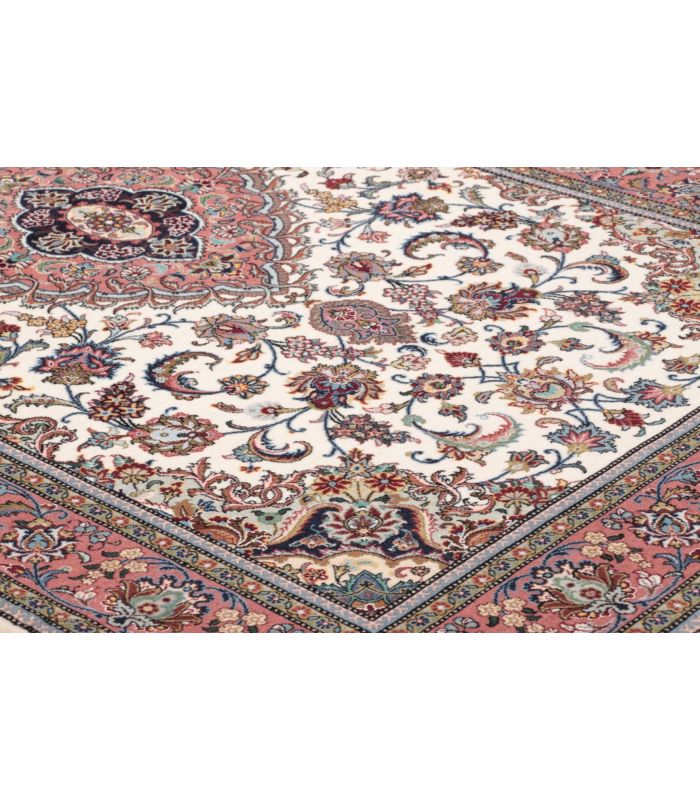 Ilam Sherkat auf Seide