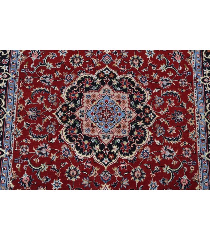 Ilam Sherkat auf Seide