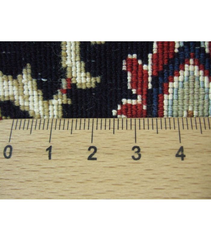 Ilam Sherkat auf Seide