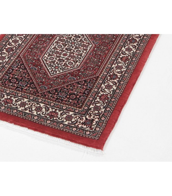 Bidjar with silk contours