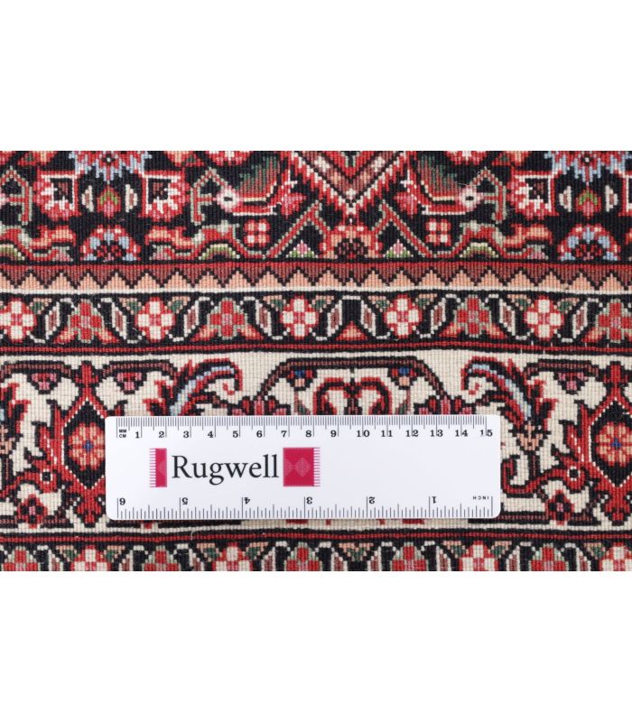 Bidjar with silk contours