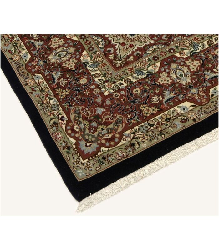 Ilam Sherkat auf Seide