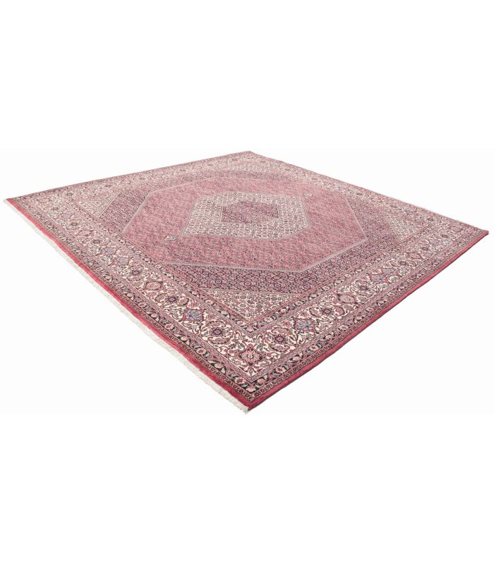 Bidjar with silk contours