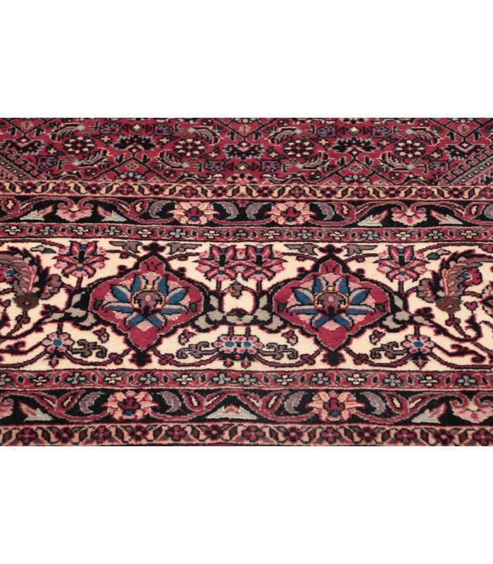 Bidjar with silk contours