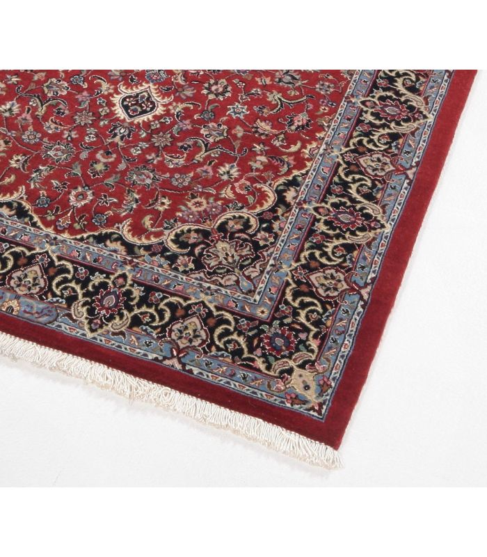 Ilam Sherkat on silk warp