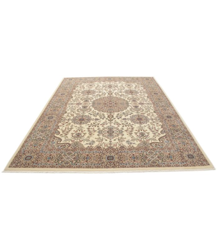 Ilam Sherkat on silk warp