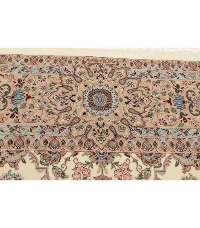 Ilam Sherkat on silk warp