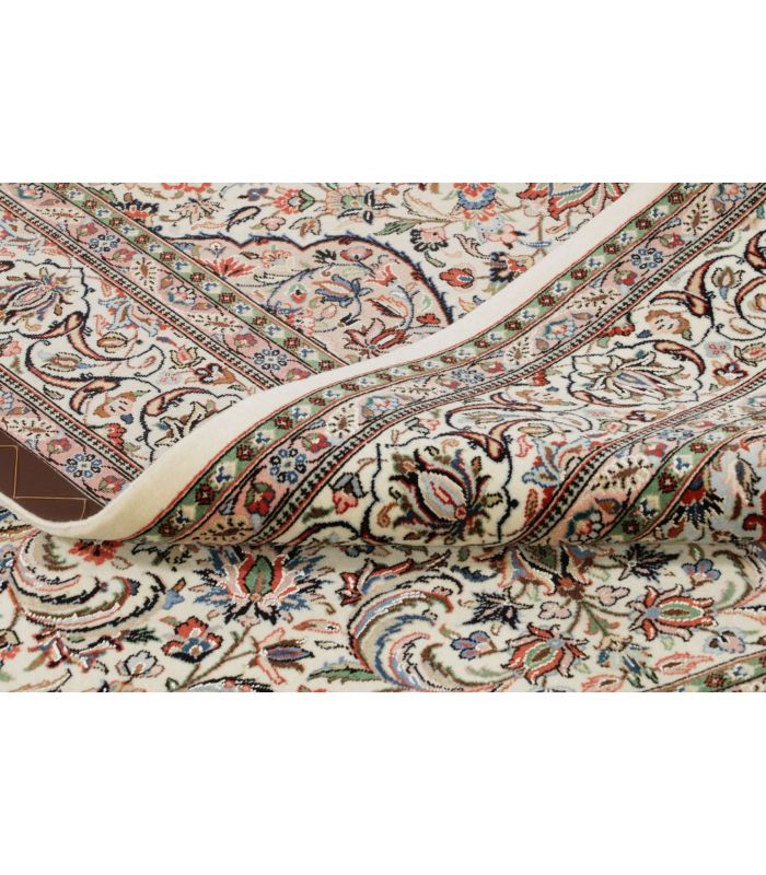 Ilam Sherkat on silk warp