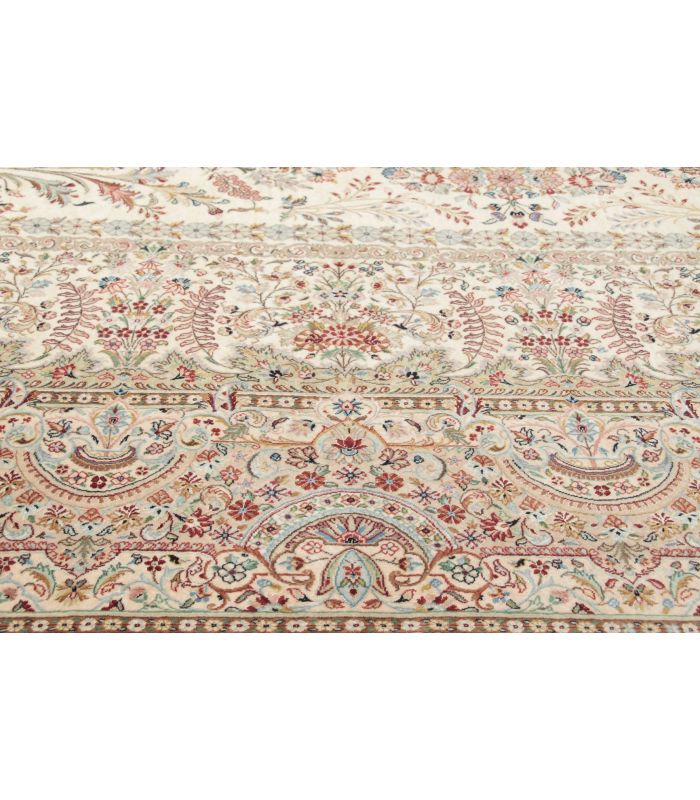 Ilam Sherkat auf Seide