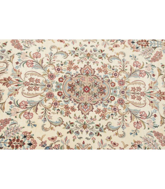 Ilam Sherkat auf Seide